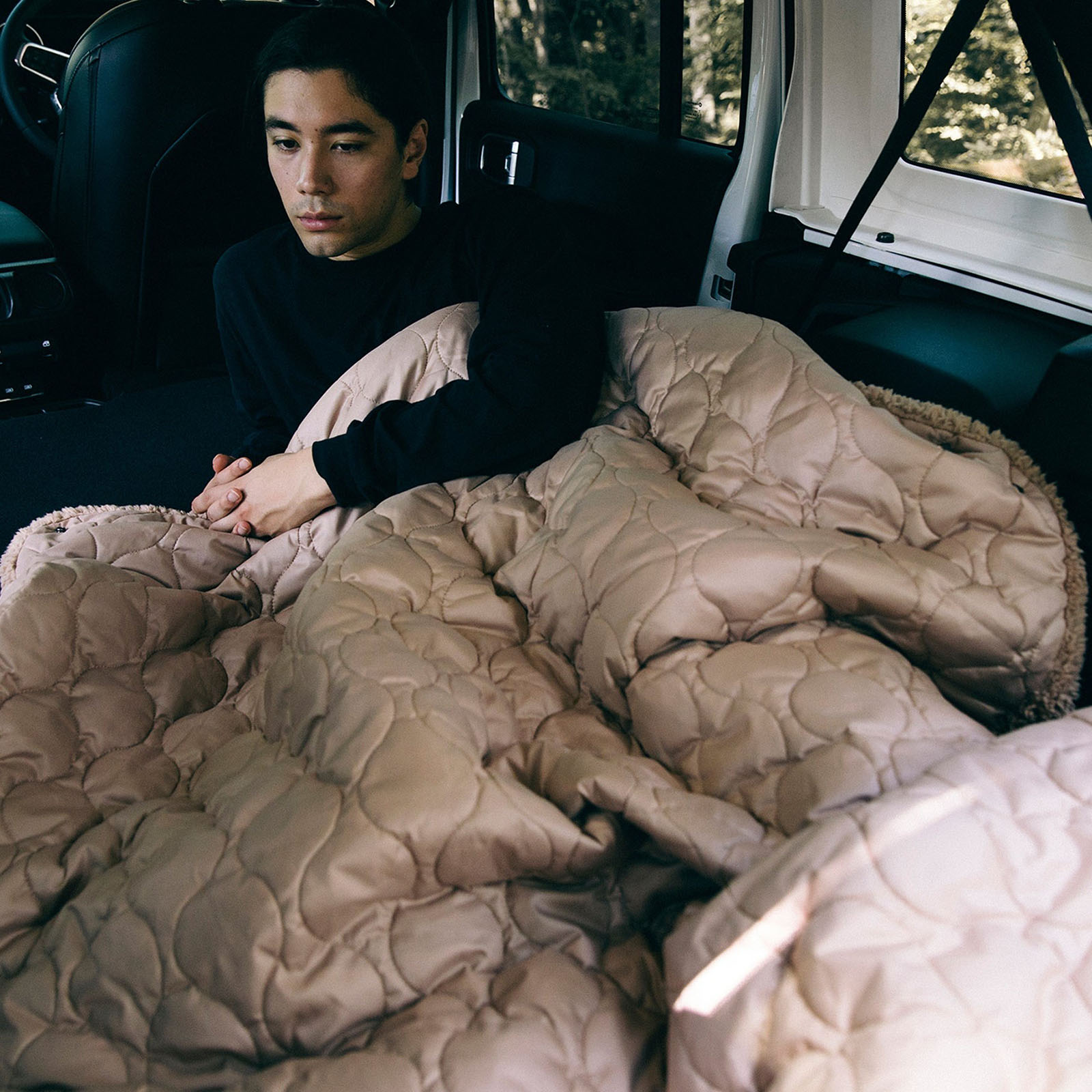 LUGH 魔法瓶ブランケット（グラフェン使用） ウォルナット Lサイズ [ルー]