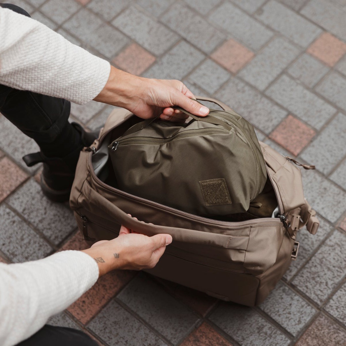 [当日出荷可] EVERGOODS TPC8 - Transit Packing Cube 8L OD Green [エバーグッズ]