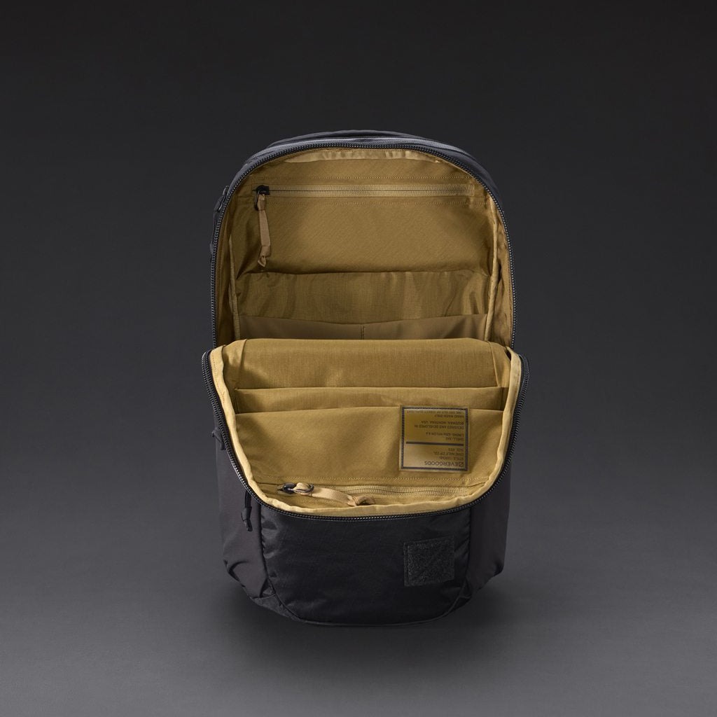 [当日出荷可] EVERGOODS CHZ22 - Civic Half Zip 22L X-pac Black Coyote [エバーグッズ]