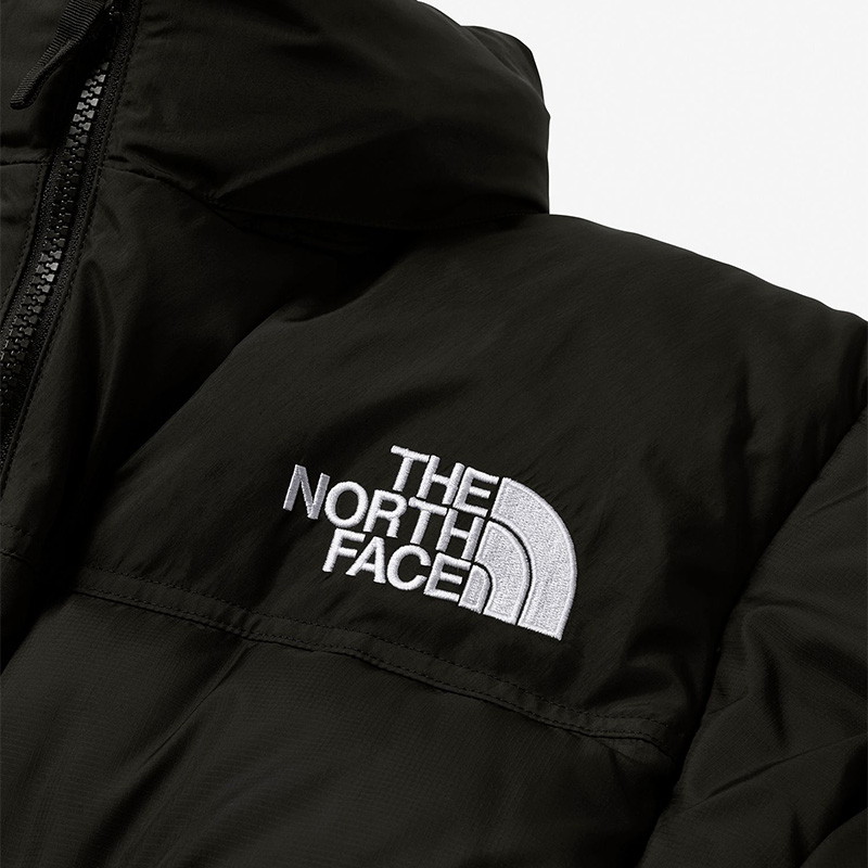 THE NORTH FACE Short Nuptse Jacket ブラック (K) [ザ・ノース・フェイス]