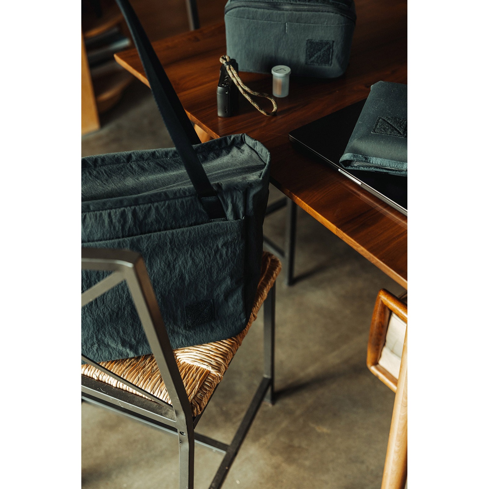 EVERGOODS CDT24 - CIVIC DAILY TOTE 24L KONBU DarkNavy [エバーグッズ]