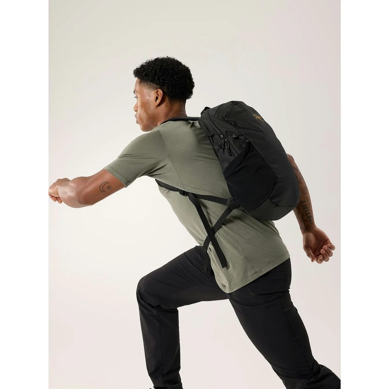 ARC'TERYX Mantis 16 Backpack Black [アークテリクス]