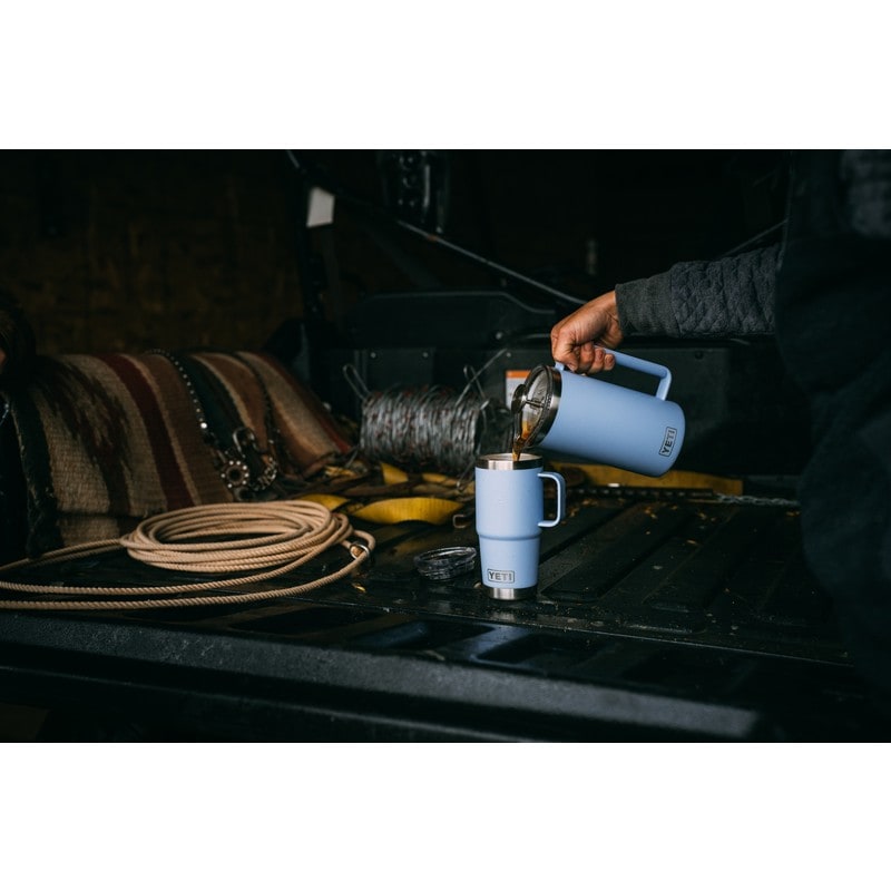 イエティ　Rambler 20oz Travel Mug 新品未使用　ネイビー YETI Rambler 20oz Travel Mug with Stronghold Lid - Work World