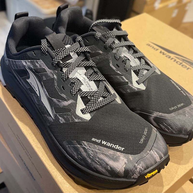 [当日出荷可] and wander ALTRA × and wander LONE PEAK 9+ d.green [アンドワンダー]