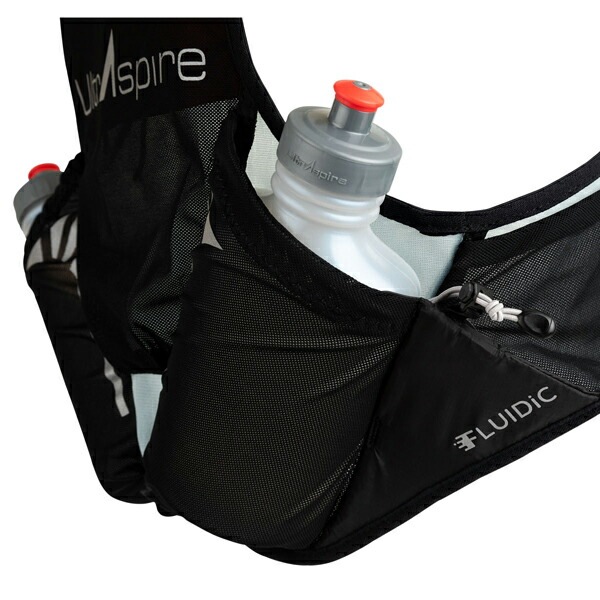 UltrAspireウルトラスパイアMOMENTUM 2.0 新品　Sサイズ ultraspire】 Momentum 2.0 Trail Running Pack(Black x Red