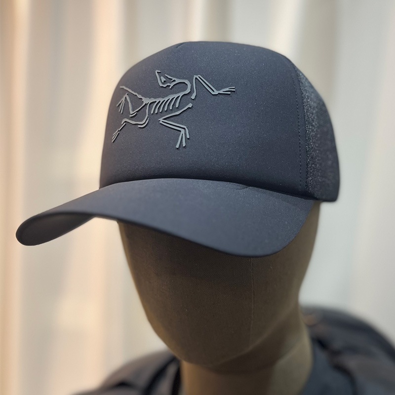 [当日出荷対応 平日12:00まで] ARC'TERYX Bird Trucker Curved Black [アークテリクス]