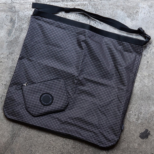 [当日出荷可] FAIRWEATHER packable sacoche hmpe rip black [フェアウェザー]