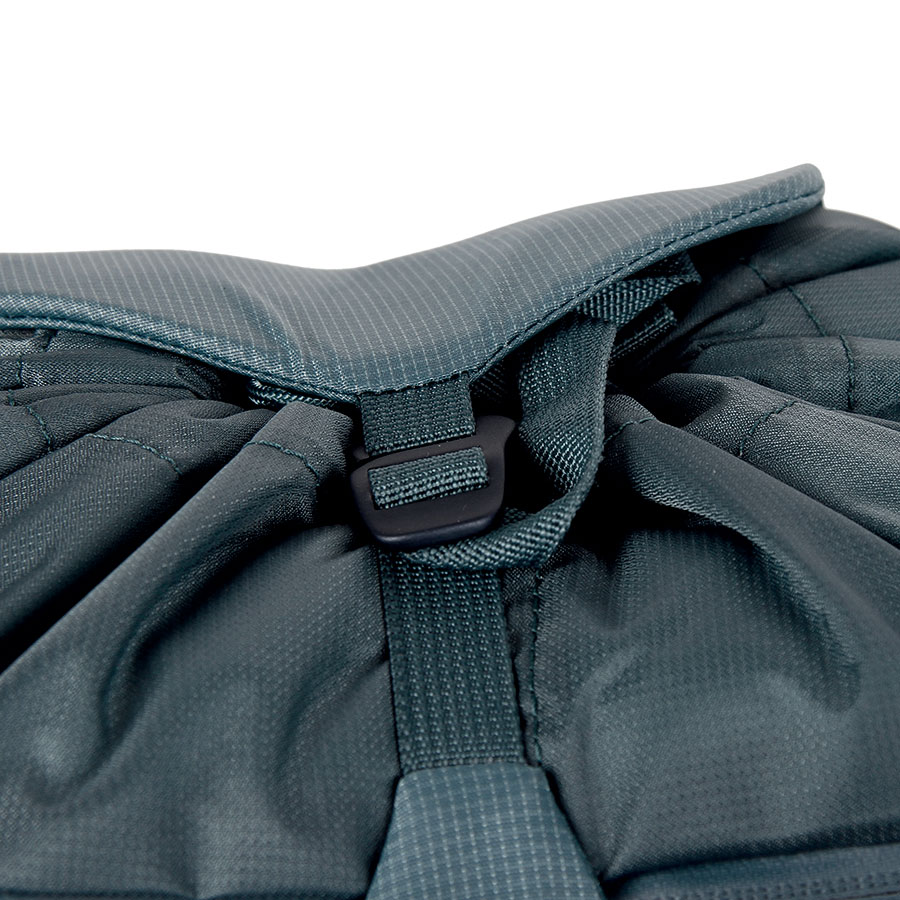 blue ice ドラゴンフライ 26L タペストリー [ブルーアイス]