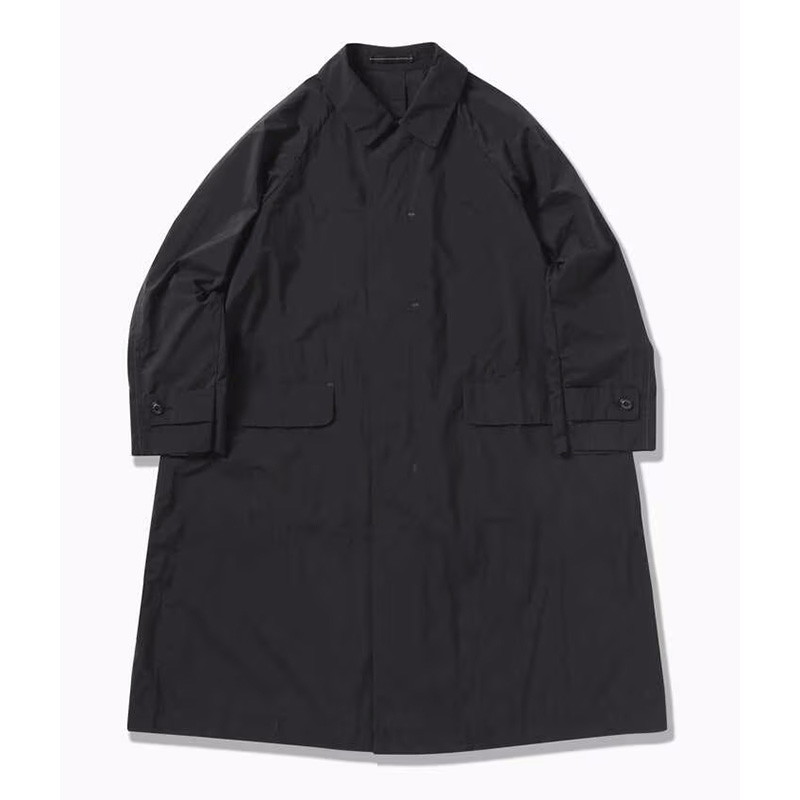 and wander water repellent light coat black [アンドワンダー]