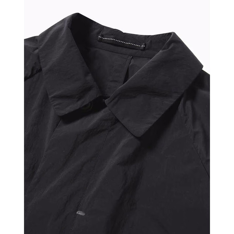 and wander water repellent light coat black [アンドワンダー]