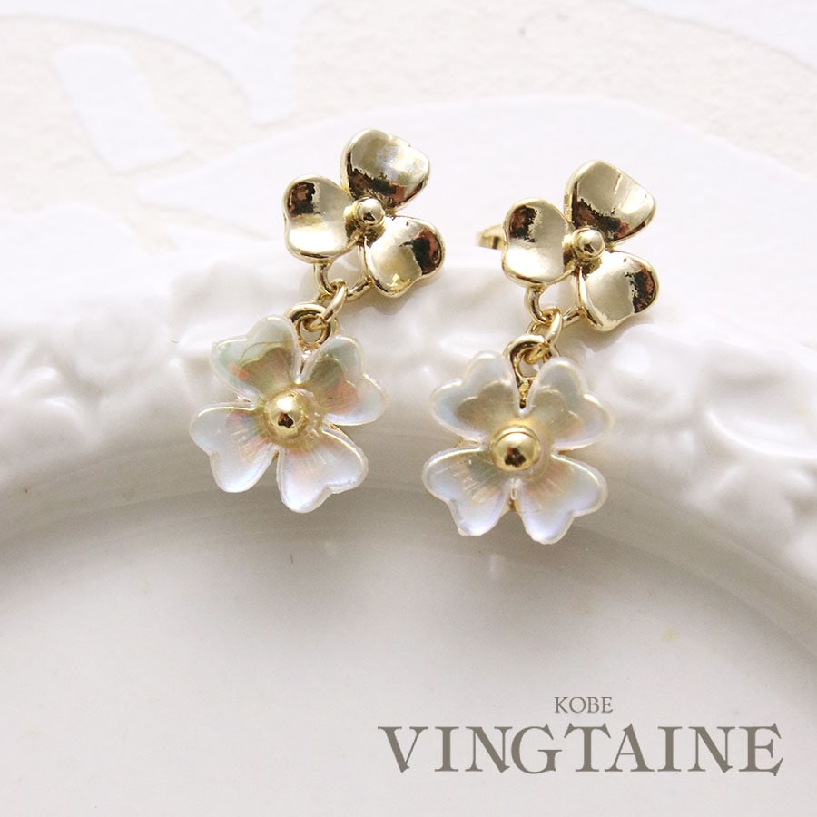 ゴールド×ホワイトフラワーピアス・イヤリング P5065 | ピアス