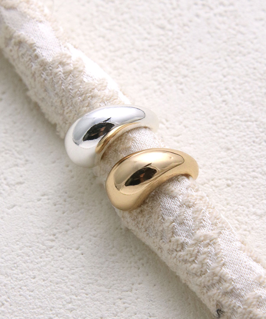 ҼۤݤäƤ᥿륤䡼 E2134