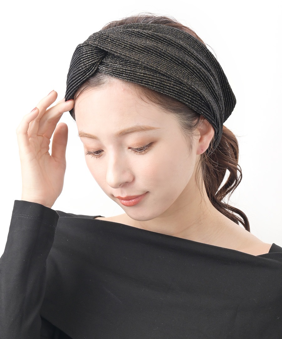 إХ  å إ Х  ץ إ꡼ İ ե ץ쥼 HB-136