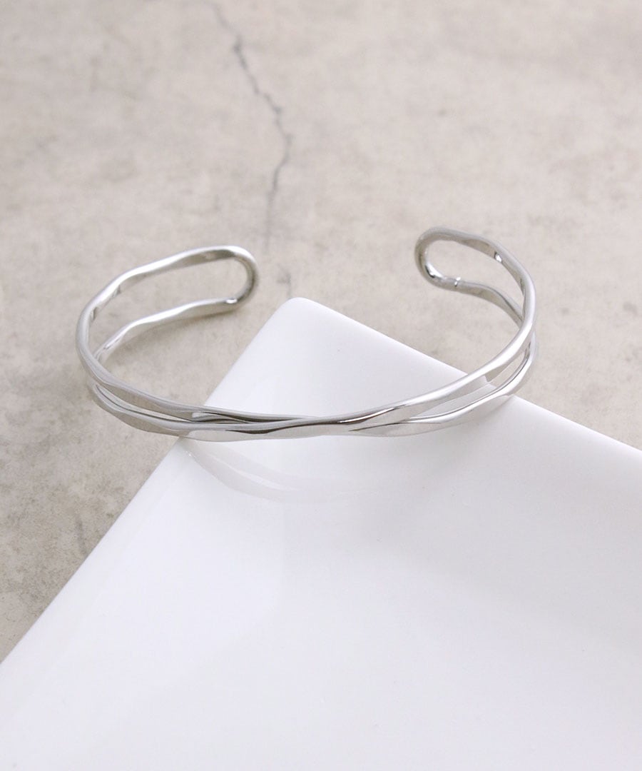 ������2Ϣ���Х󥰥� B4105