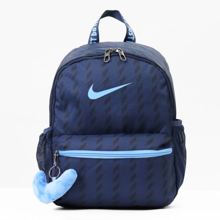 ナイキ NIKE バックパック キッズ JDI Just Do It キッズリュック デイパック ミニリュック 11L チャーム付き ジュニア 子供 旅行 軽量 2026年秋 新作 ミッドナイトネイビー IO1530-410 | ブランド [正規取扱店]