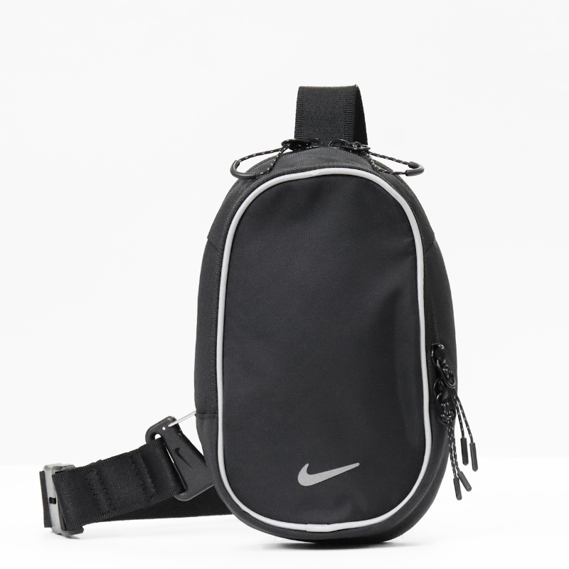 ナイキ NIKE ボディバッグ コミュート COMMUTE クロスボディ メンズ レディース ワンショルダー ミニショルダー ミニバッグ 縦型 1L リフレクター 軽量 ロゴ 2026年秋 新作 ブラック IQ1279-010 | ブランド [正規取扱店]