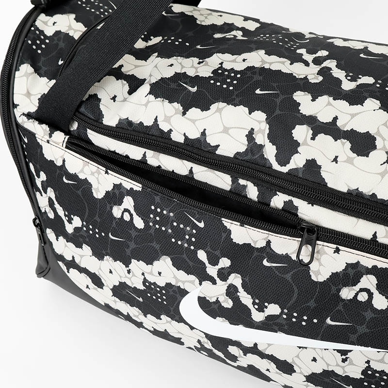 ナイキ NIKE ボストンバッグ ブラジリア Brasilia ダッフルバッグ メンズ レディース ショルダーバッグ トレーニング 60L ミディアム 旅行 部活 合宿 スポーツ アウトドア 軽量 ロゴ  2026年秋 新作 IH7849-103 | ブランド [正規取扱店]