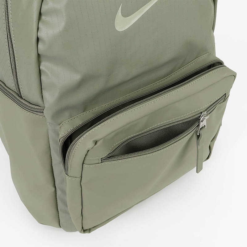 ナイキ NIKE バックパック ヘリテージ ユージーン HERITAGE EUGENE 2.0 メンズ レディース デイパック リュック 20L ウィンタライズド 通勤 通学 スクールバッグ スクバ 軽量 ロゴ 2026年秋 新作 IH7955-320 | ブランド [正規取扱店]