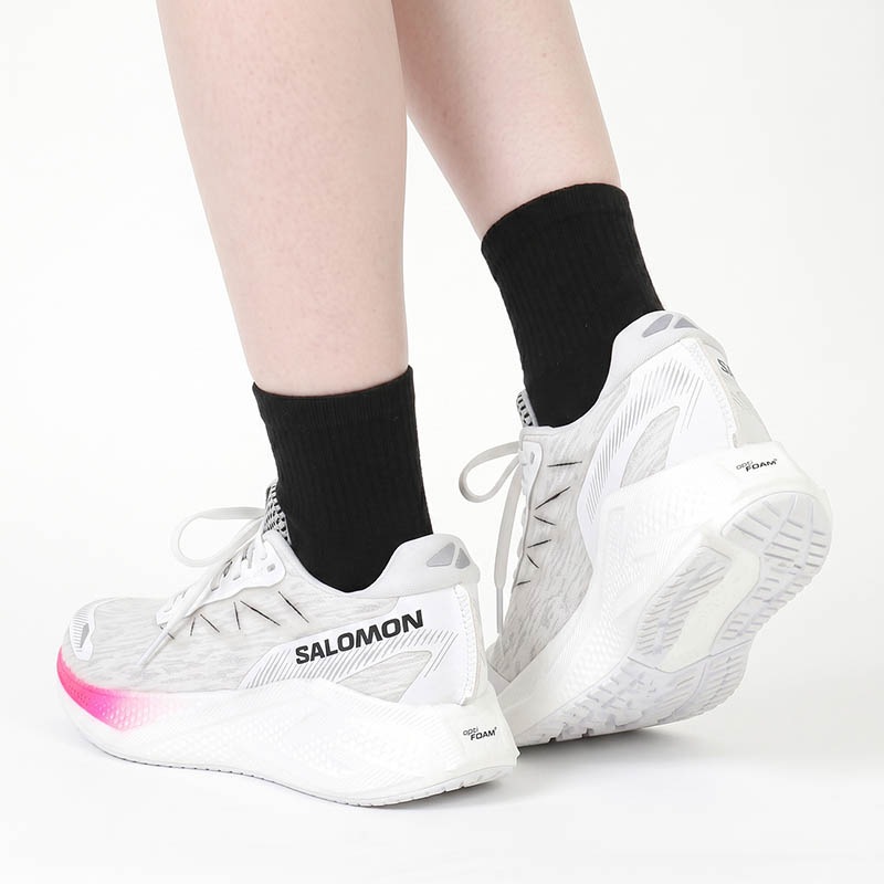 サロモン SALOMON スニーカー レディース エアロ グライド AERO GLIDE 4 W ランニングシューズ ジョギング ホワイト ブラック 靴 シューズ 軽量 L49151300 | ブランド [正規取扱店]
