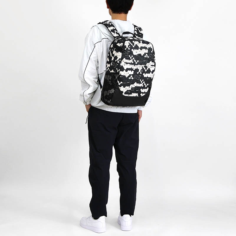 ナイキ NIKE バックパック ブラジリア Brasilia メンズ レディース デイパック リュック 24L 通勤 通学 スクールバッグ スクバ スポーツ アウトドア 軽量 ロゴ 2026年秋 新作 IH7969-103 | ブランド [正規取扱店]