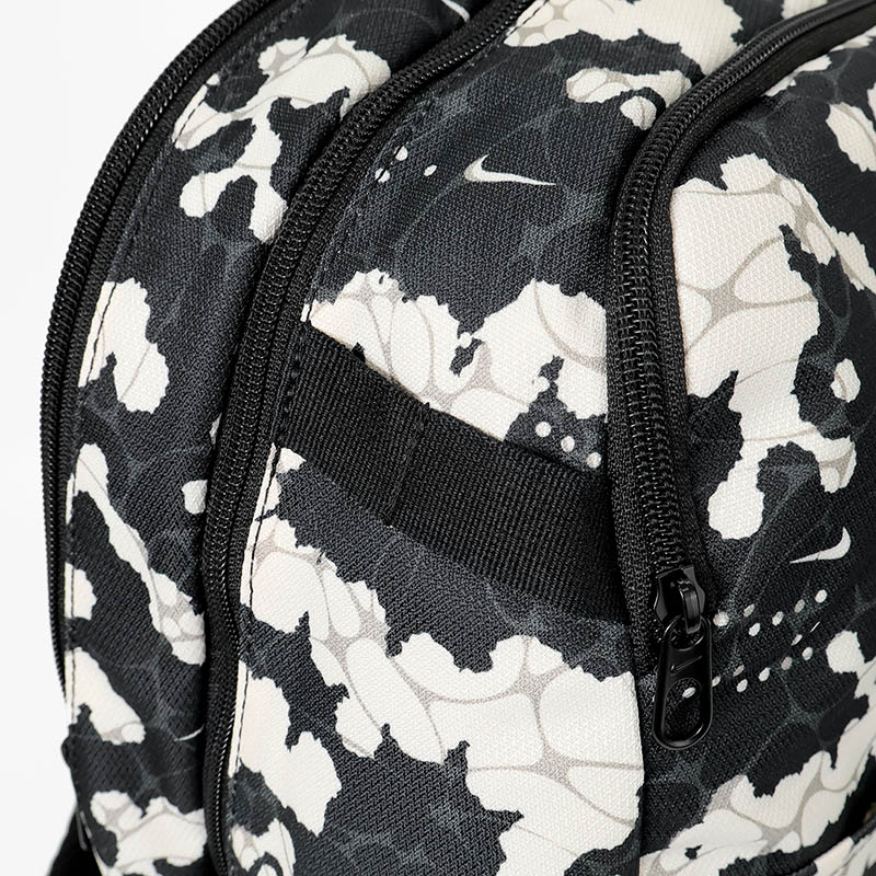ナイキ NIKE バックパック ブラジリア Brasilia メンズ レディース デイパック リュック 24L 通勤 通学 スクールバッグ スクバ スポーツ アウトドア 軽量 ロゴ 2026年秋 新作 IH7969-103 | ブランド [正規取扱店]
