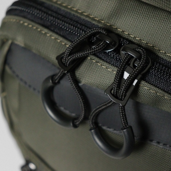 アヴィレックス AVIREX ボディバッグ ソリッド SOLID メンズ スリングバッグ 抗菌・防臭加工 各色 AX2051 | ブランド [正規取扱店]