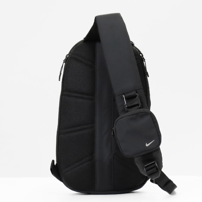 ナイキ NIKE ボディバッグ コミュート COMMUTE スリングバッグ メンズ レディース ワンショルダー ショルダーバッグ ミニバッグ 縦型 8L リフレクター 軽量 ロゴ 2026年秋 新作 ブラック IQ1285-010 | ブランド [正規取扱店]