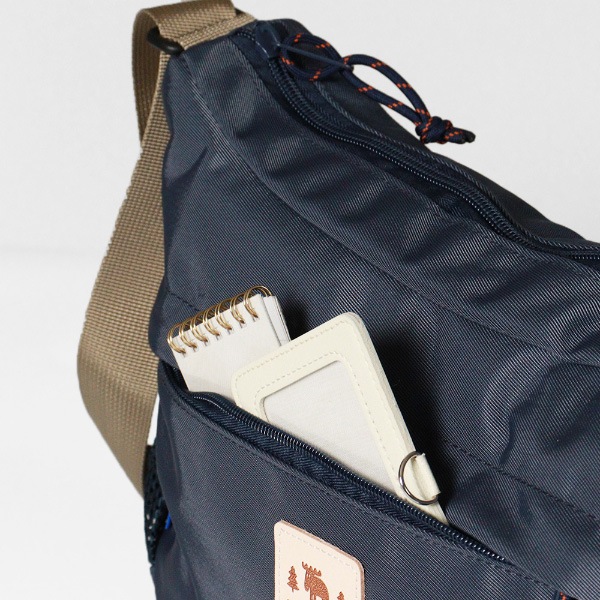 モズ moz ショルダーバッグ レディース 多機能ショルダー 斜めがけ 軽量 撥水 7.6L 各色 ZZOK-03 | ブランド [正規取扱店]