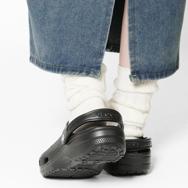 クロックス crocs サンダル クラシック クロッグ Classic Clog メンズ レディース BLACK ブラック 靴 10001-001 | ブランド [正規取扱店]