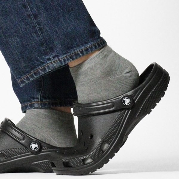 クロックス crocs サンダル クラシック クロッグ Classic Clog メンズ レディース BLACK ブラック 靴 10001-001 | ブランド [正規取扱店]