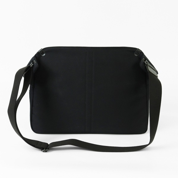バギーポート BAGGYPORT ショルダーバッグ ブラック帆布 横型 メンズ