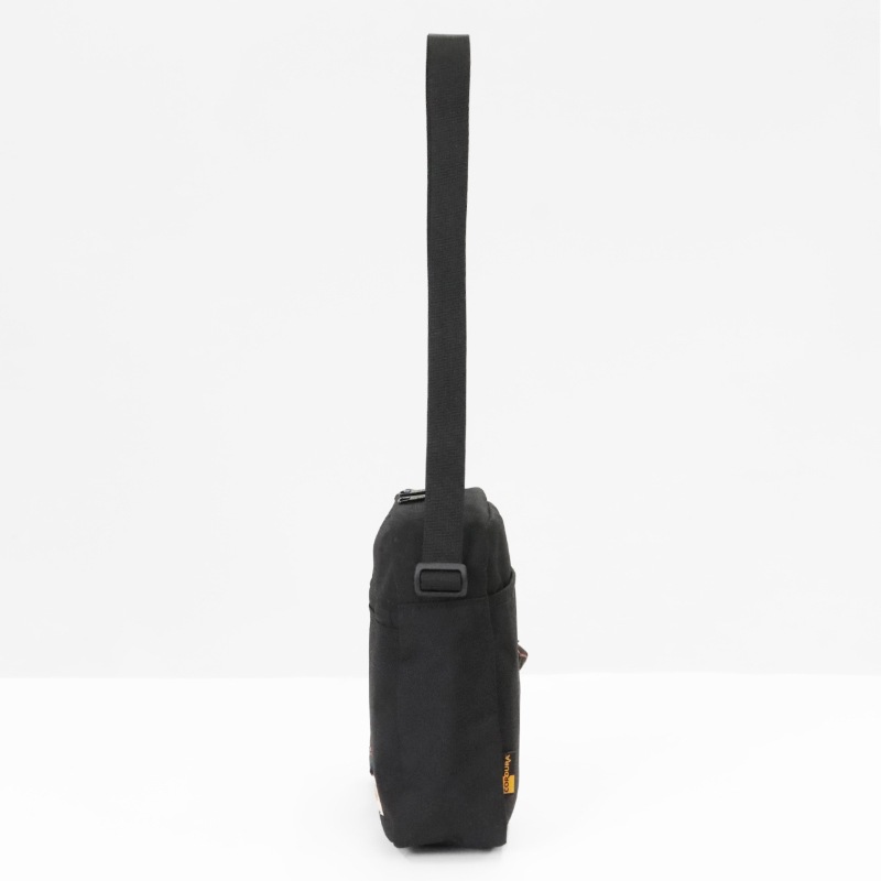 ケルティ KELTY ショルダーバッグ リミテッド バーティカル ショルダー LIMITED VERTICAL SHOULDER ポーチ付き メンズ レディース 縦型 ミニバッグ 斜め掛け 軽量 ロゴ 2026年秋冬 新作 3259274126 | ブランド [正規取扱店]
