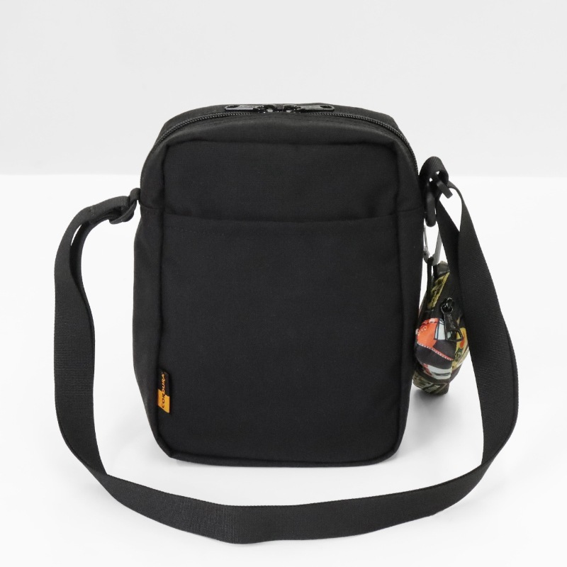 ケルティ KELTY ショルダーバッグ リミテッド バーティカル ショルダー LIMITED VERTICAL SHOULDER ポーチ付き メンズ レディース 縦型 ミニバッグ 斜め掛け 軽量 ロゴ 2026年秋冬 新作 3259274126 | ブランド [正規取扱店]