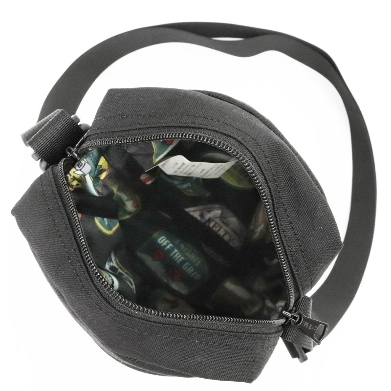 ケルティ KELTY ショルダーバッグ リミテッド バーティカル ショルダー LIMITED VERTICAL SHOULDER ポーチ付き メンズ レディース 縦型 ミニバッグ 斜め掛け 軽量 ロゴ 2026年秋冬 新作 3259274126 | ブランド [正規取扱店]