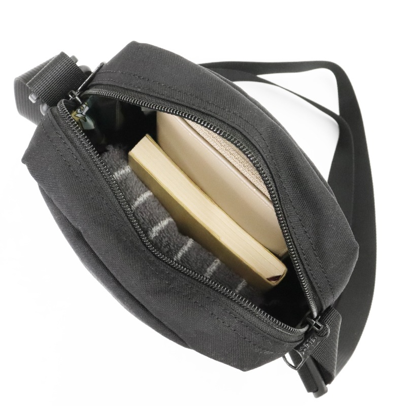ケルティ KELTY ショルダーバッグ リミテッド バーティカル ショルダー LIMITED VERTICAL SHOULDER ポーチ付き メンズ レディース 縦型 ミニバッグ 斜め掛け 軽量 ロゴ 2026年秋冬 新作 3259274126 | ブランド [正規取扱店]