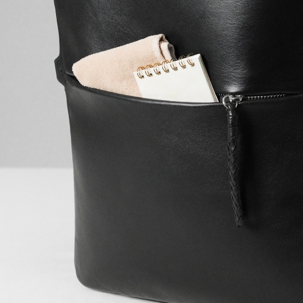 ピーアイディー PID バックパック Ecrire エクリール 撥水 レザー スクエアリュック 本革 メンズ レディース P.I.D 各色 PAZ102 | ブランド [正規取扱店]