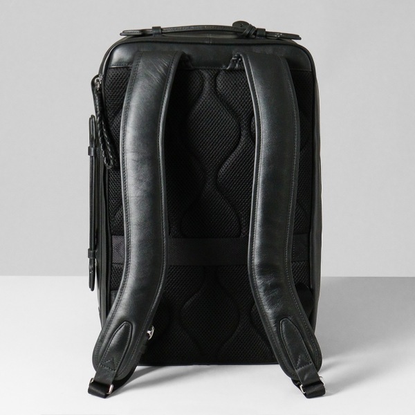 ピーアイディー PID バックパック Ecrire エクリール 撥水 レザー スクエアリュック 本革 メンズ レディース P.I.D 各色 PAZ102 | ブランド [正規取扱店]