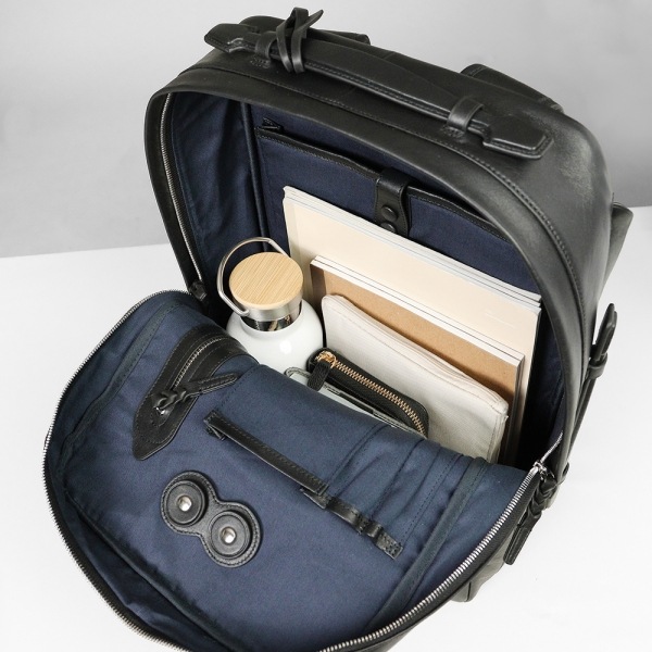 ピーアイディー PID バックパック Ecrire エクリール 撥水 レザー スクエアリュック 本革 メンズ レディース P.I.D 各色 PAZ102 | ブランド [正規取扱店]