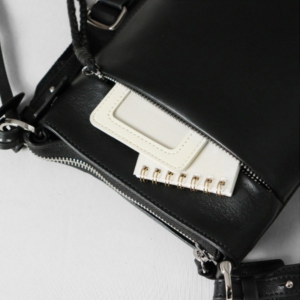 ピーアイディー PID ショルダーバッグ Ecrire エクリール 撥水 レザー ミニショルダーバッグ 本革 メンズ レディース P.I.D 各色 PAZ107 | ブランド [正規取扱店]