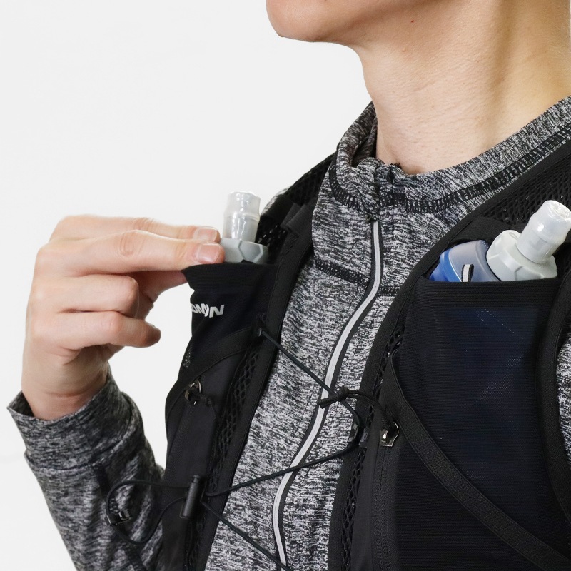 サロモン SALOMON ランニングベスト ユニセックス ACTIVE SKIN 12 フラスク付 トレイルランニング リュック バックパック ハイドレーションバッグ 2026SS M/L 12L LC2177400 ブラック メタル | ブランド [正規取扱店]