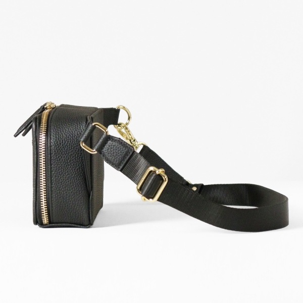 カステルバジャック CASTELBAJAC ボディバッグ CANNELE カヌレ メンズ レディース 横型 ワンショルダーバッグ 斜め掛け ロゴ 各色 035921 | ブランド [正規取扱店]