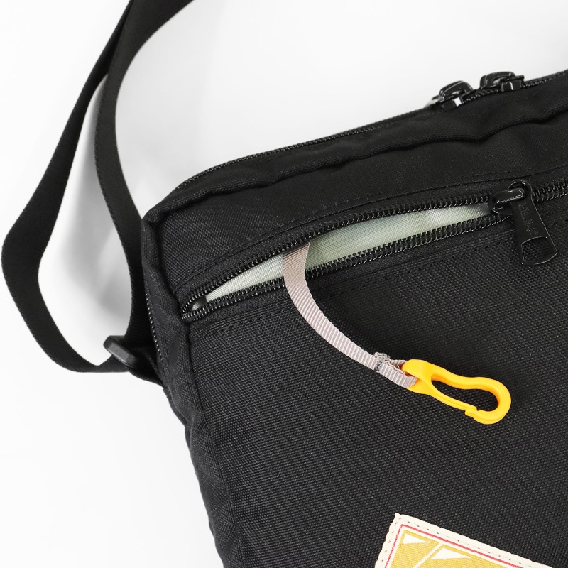 ケルティ KELTY ショルダーバッグ イーエス レクタングル ジップ ショルダー Mサイズ ES RECTANGLE ZIP SHOULDER M 5L 2気室 メンズ レディース 斜め掛け アウトドア 軽量 ロゴ 2026年秋冬 新作 3259271026 | ブランド [正規取扱店]