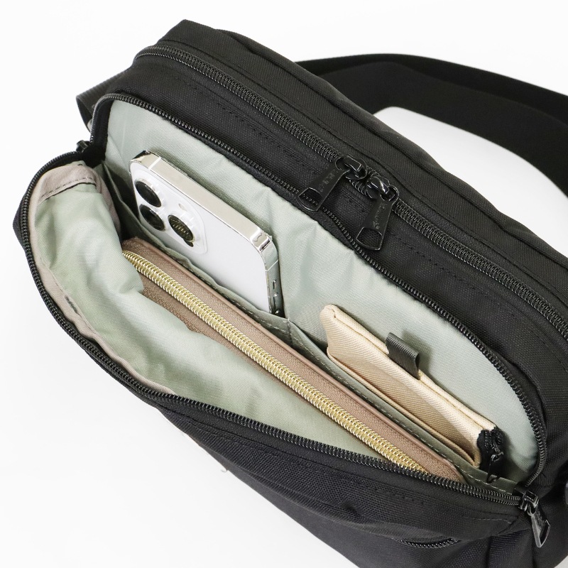 ケルティ KELTY ショルダーバッグ イーエス レクタングル ジップ ショルダー Mサイズ ES RECTANGLE ZIP SHOULDER M 5L 2気室 メンズ レディース 斜め掛け アウトドア 軽量 ロゴ 2026年秋冬 新作 3259271026 | ブランド [正規取扱店]