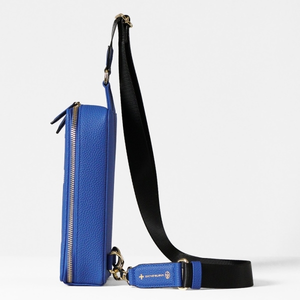 カステルバジャック CASTELBAJAC ボディバッグ CANNELE カヌレ メンズ レディース 縦型 ワンショルダーバッグ 斜め掛け ロゴ 各色 035922 | ブランド [正規取扱店]