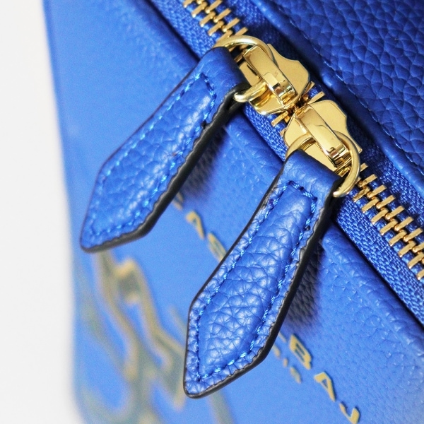 カステルバジャック CASTELBAJAC ボディバッグ CANNELE カヌレ メンズ レディース 縦型 ワンショルダーバッグ 斜め掛け ロゴ 各色 035922 | ブランド [正規取扱店]