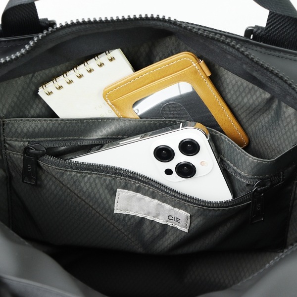 CIE ショルダーバッグ バッグ シー GRID3 BOTTLE SHOULDER BAG M