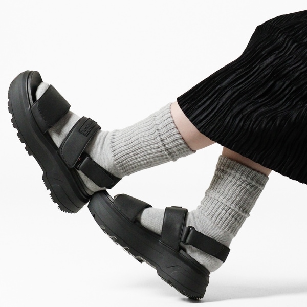 ハンター HUNTER サンダル メンズ レディース シティ リベル レザー ヒール ストラップ サンダル CITY REBEL LEATHER HEEL STRAP SANDAL ブラック BLACK 靴 UFD3110LEA-BLK | ブランド [正規取扱店]