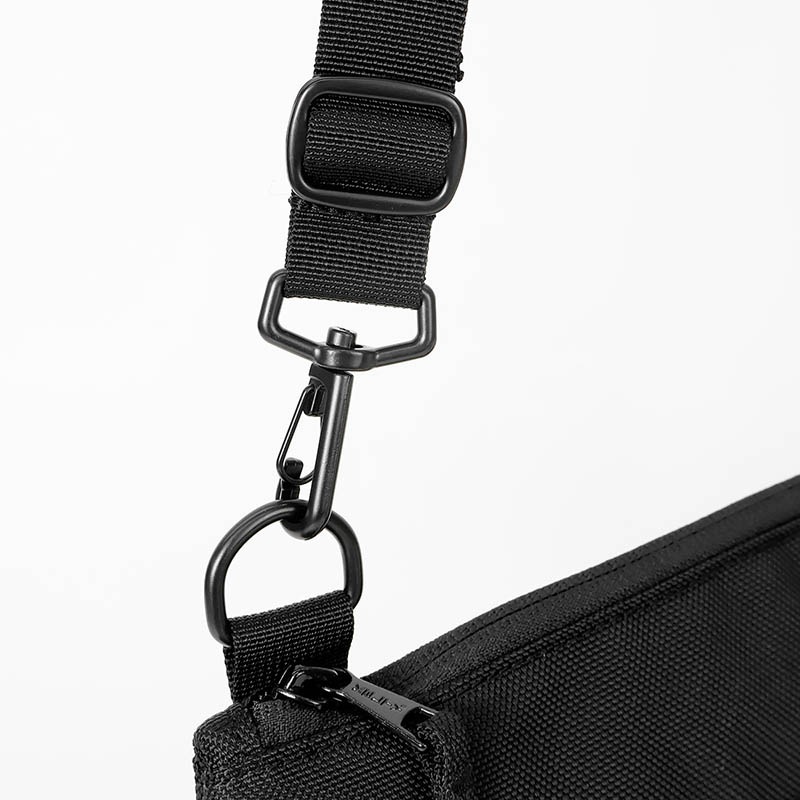 ケルティ KELTY ショルダーバッグ アーバン フラット ポーチ URBAN FLAT POUCH SM サコッシュ ミニバッグ メンズ レディース 斜め掛け アウトドア 軽量 ロゴ 2026年秋冬 新作 32592419 | ブランド [正規取扱店]