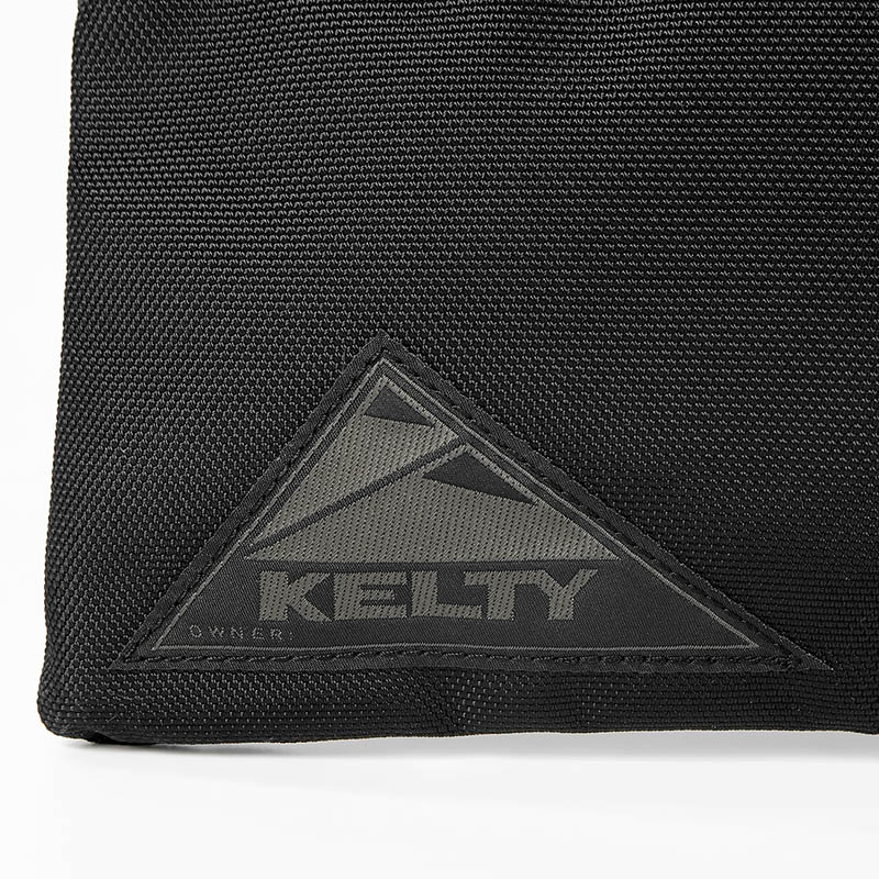 ケルティ KELTY ショルダーバッグ アーバン フラット ポーチ URBAN FLAT POUCH SM サコッシュ ミニバッグ メンズ レディース 斜め掛け アウトドア 軽量 ロゴ 2026年秋冬 新作 32592419 | ブランド [正規取扱店]