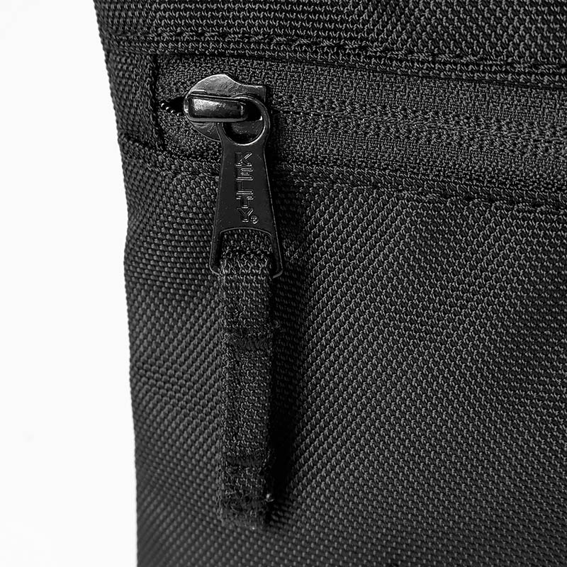ケルティ KELTY ショルダーバッグ アーバン フラット ポーチ URBAN FLAT POUCH SM サコッシュ ミニバッグ メンズ レディース 斜め掛け アウトドア 軽量 ロゴ 2026年秋冬 新作 32592419 | ブランド [正規取扱店]
